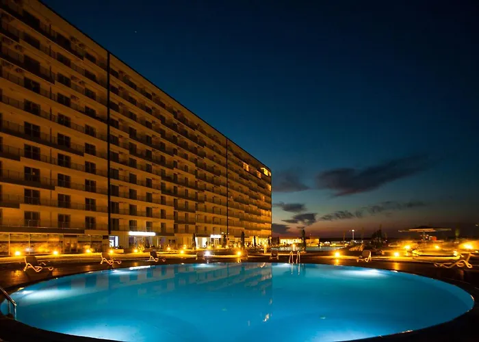 Waves & Whispers - Acces Gratuit Piscina